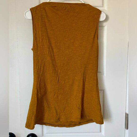 Nanette Lepore Sequins Gold Tank Top - Picture 2 of 4